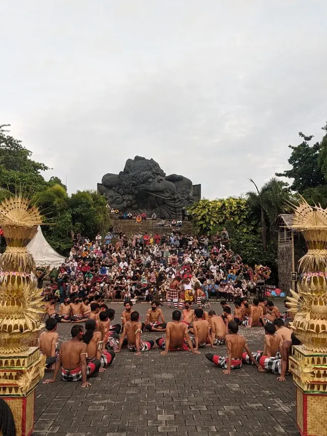 Dokumentasi GWK Cultural Park - Kolaborasi Kecak & Ogoh-ogoh