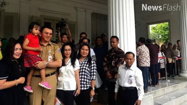 NEWS FLASH: Jelang Ahok Cuti Kampanye Putaran 2, Balai Kota Disesaki Warga