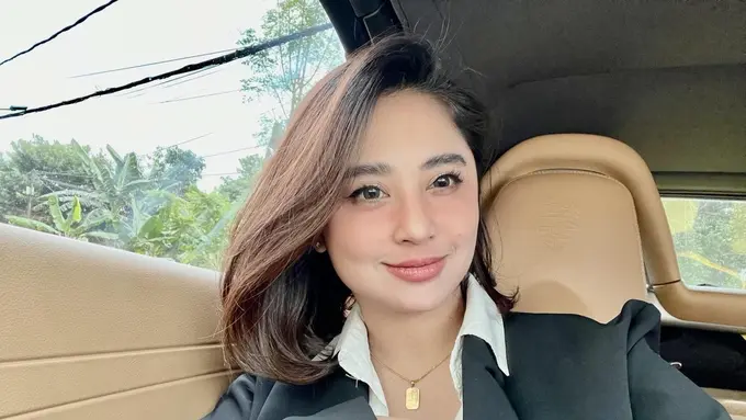 [Fimela] Dewi Perssik