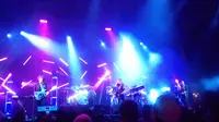 Band Prancis M83 Terharu Lihat Antusiasme Penonton Indonesia