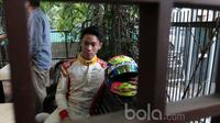 Presley Martono, Pebalap Formula 4 asal Indonesia. (Bola.com/Nicklas Hanoatubun)