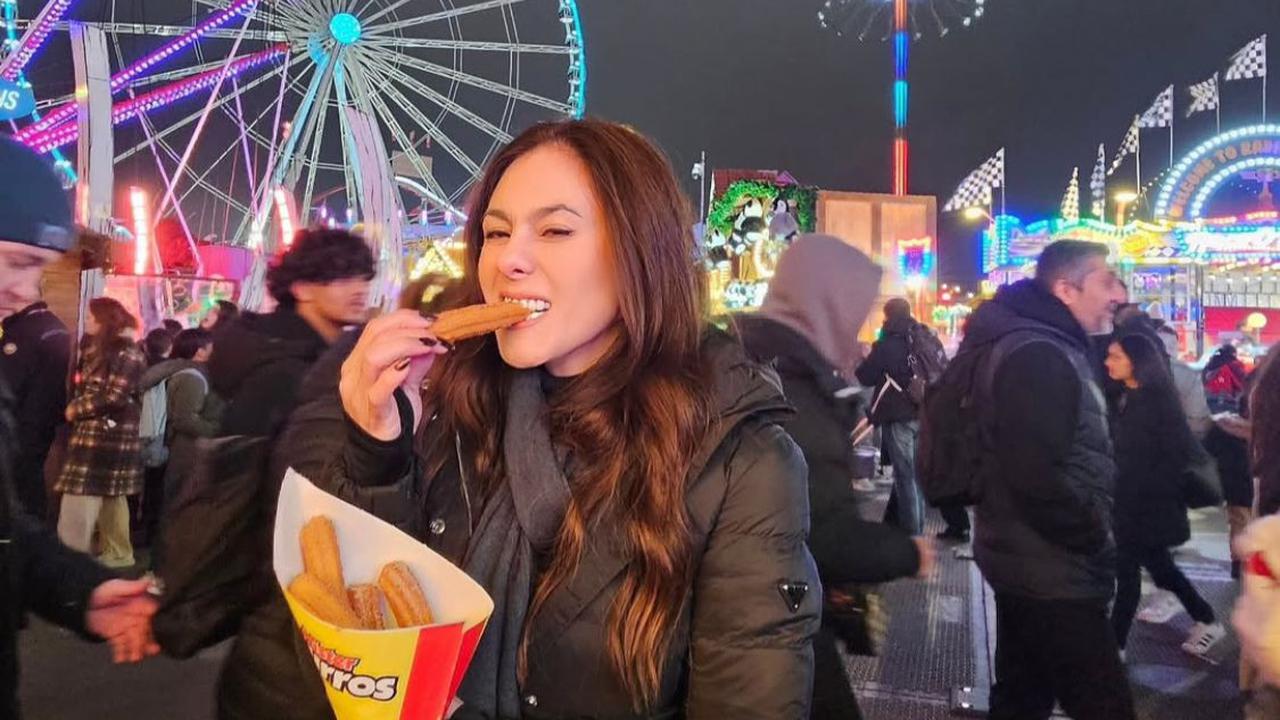 7 Potret Gaya Elegan Wulan Guritno saat Liburan di London Bareng Anak yang Jadi Sorotan