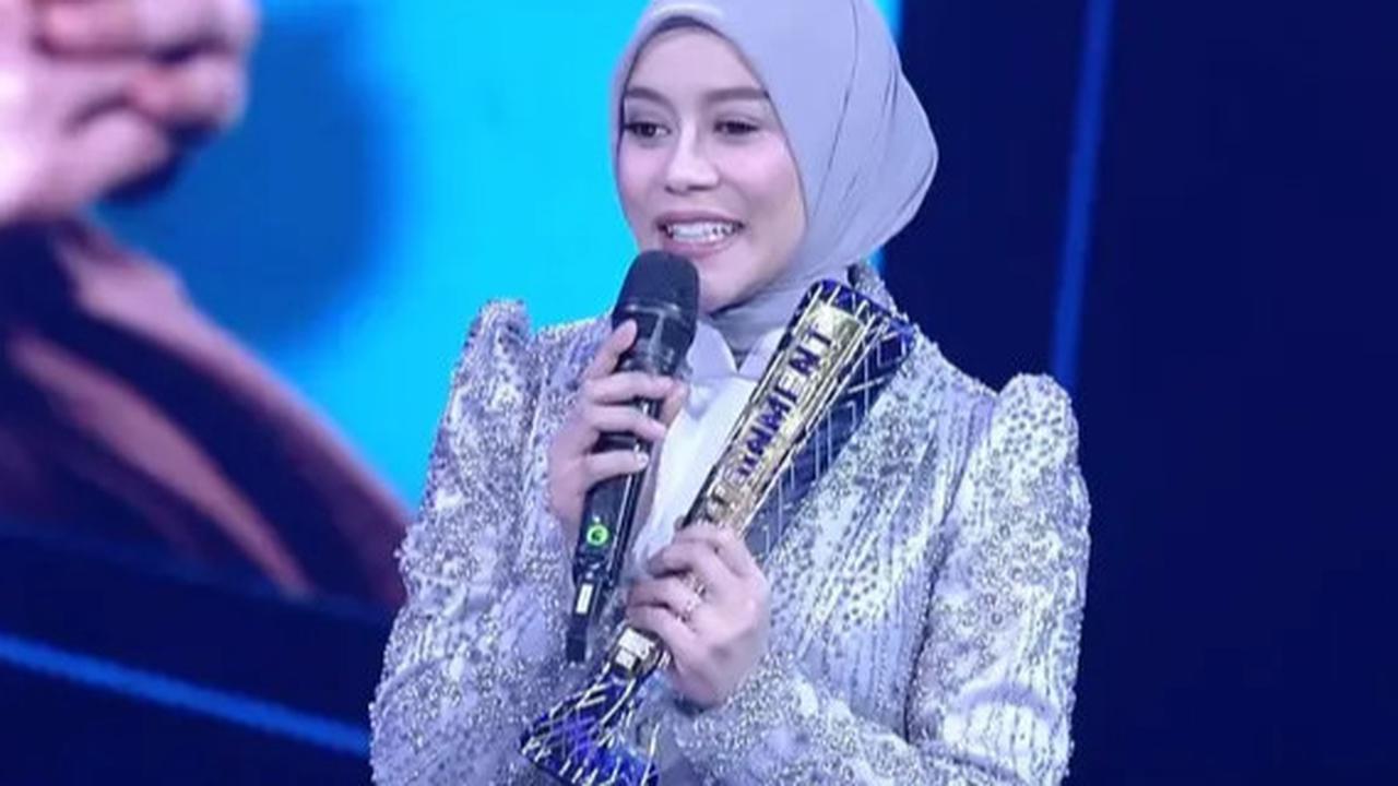 Dapat Penghargaan Gorgeous Mom 2025, Lesti Kejora Ungkap Peran Penting Rizky Billar
