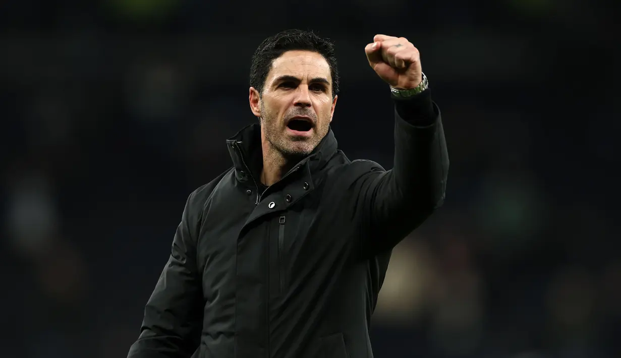 Hasil tersebut menjaga Arsenal di puncak klasemen Liga Inggris 2025/2026. Mereka kini terpaut lima poin dari Manchester City yang masih menyisakan satu pertandingan. (AP Photo/Ian Walton)