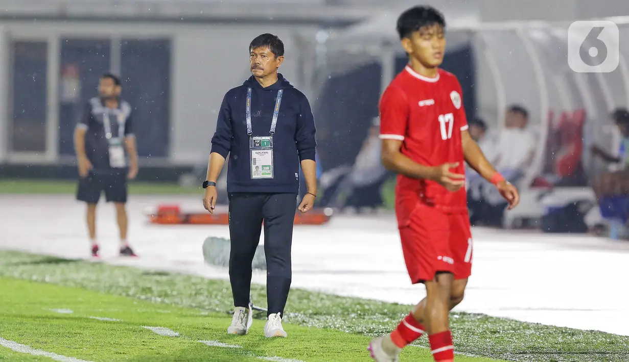Beberapa peluang berhasil diciptakan tim asuhan Indra Sjafri di babak pertama, namun gagal dikonversi menjadi gol. (Liputan6.com/Angga Yuniar)
