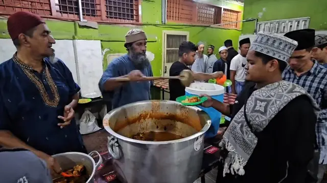Kari Kambing di Masjid Ghaudiyah