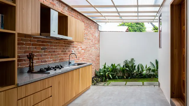 Rumah Sederhana dengan Dapur Semi Outdoor Anti Sumpek (AI)