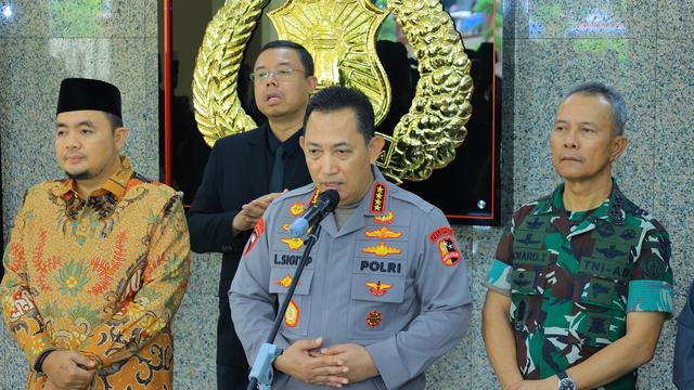Kapolri Jenderal Listyo Sigit Prabowo usai menggelar video conference (vicon) terkait persiapan Pilkada Serentak 2024.