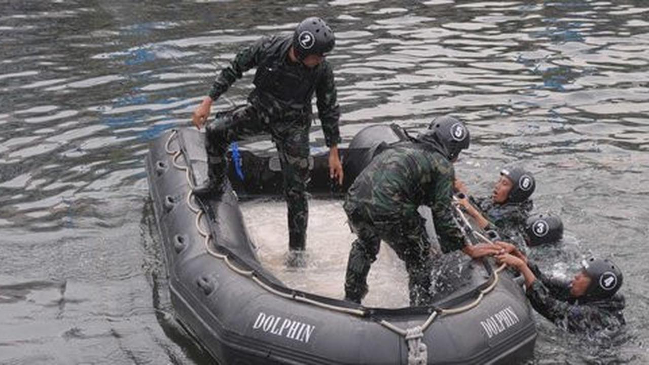 Anggota TNI yang tewas ditembak OPM dievakuasi ke Jayapura