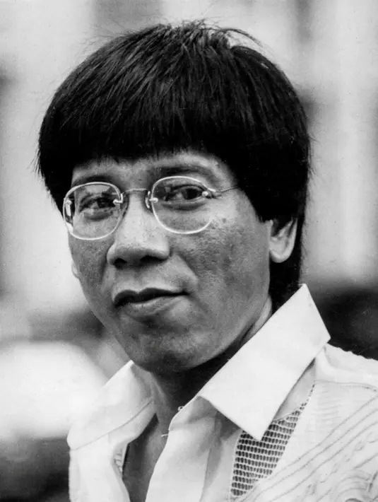 Foto Rodrigo Duterte setelah pelantikannya sebagai Wakil Wali Kota Davao, Filipina Selatan, pada tahun 1987. Pria kelahiran 28 Maret 1945 ini merupakan putra dari Vicente G. Duterte, Gubernur Davao. (REUTERS/Renato Lumawag)
