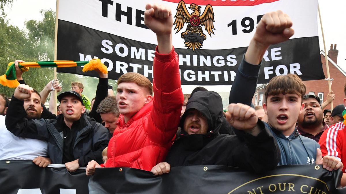 Suporter Manchester United Paling Banyak Ditangkap Musim Lalu, Lebih Parah dari Fans Man City dan West Ham