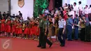 Panglima TNI, Jenderal Gatot Nurmantyo berjalan bersama KSAD, Jenderal Mulyono usai menghadiri perayaan Natal Bersama TNI di GOR Ahmad Yani, Mabes TNI, Jakarta, Rabu (11/1). 3.000 prajurit dan PNS hadir. (Liputan6.com/Helmi Fithriansyah)