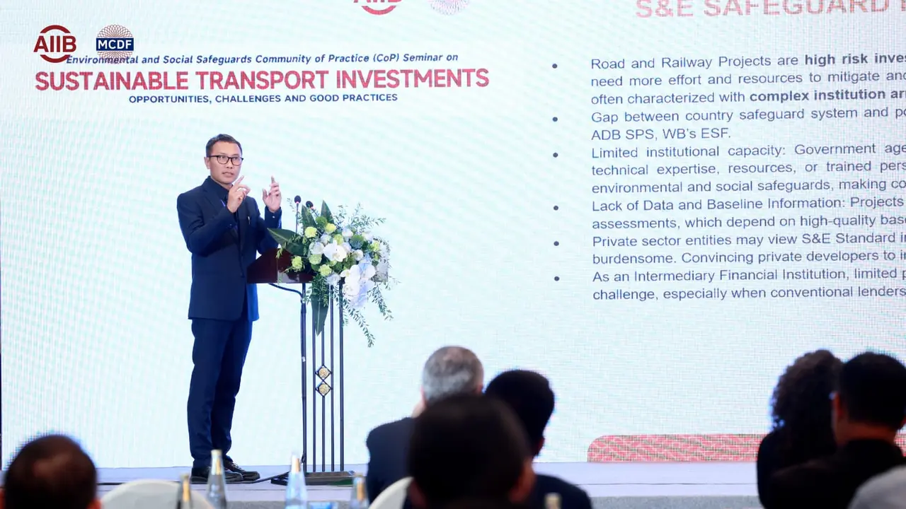 PT Indonesia Infrastructure Finance (IIF) berpartisipasi sebagai pembicara dalam Seminar Environmental and Social Safeguards Community of Practice (CoP)