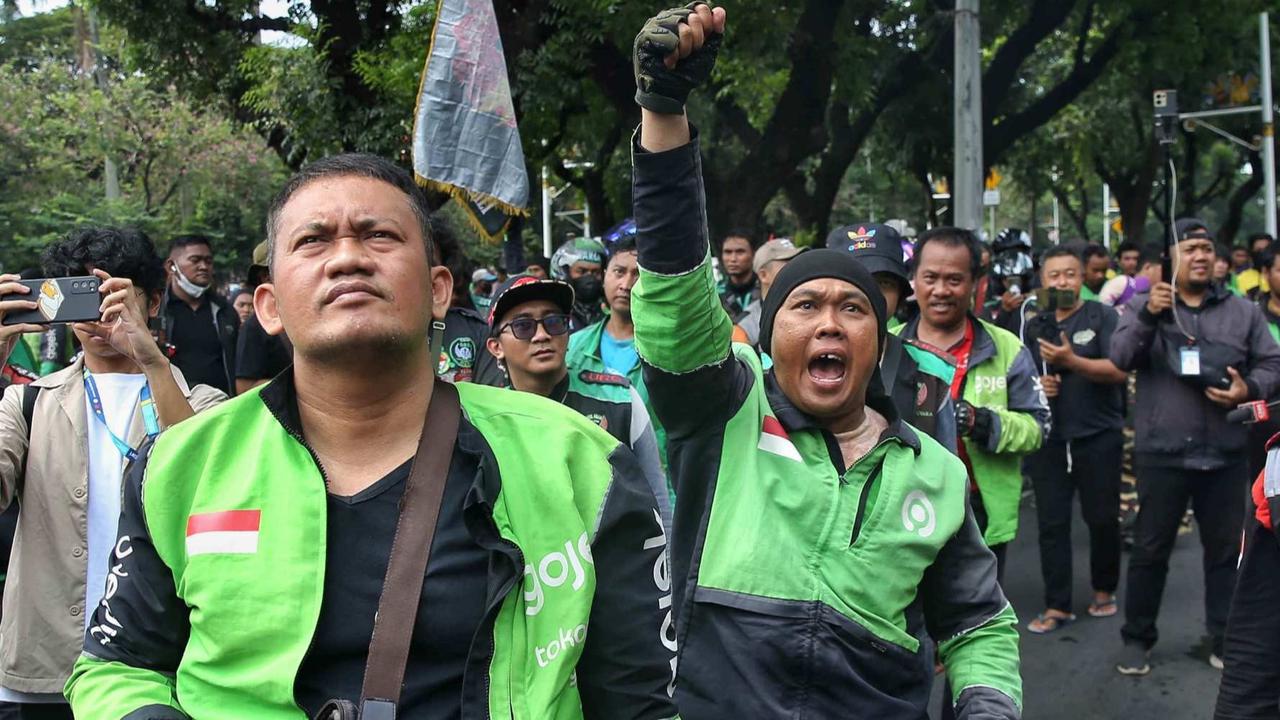VIDEO: Komisi V PKS Semprot Aplikator "Jangan Sampai Uang Beli Susu Anak Driver Ojol Diambil"