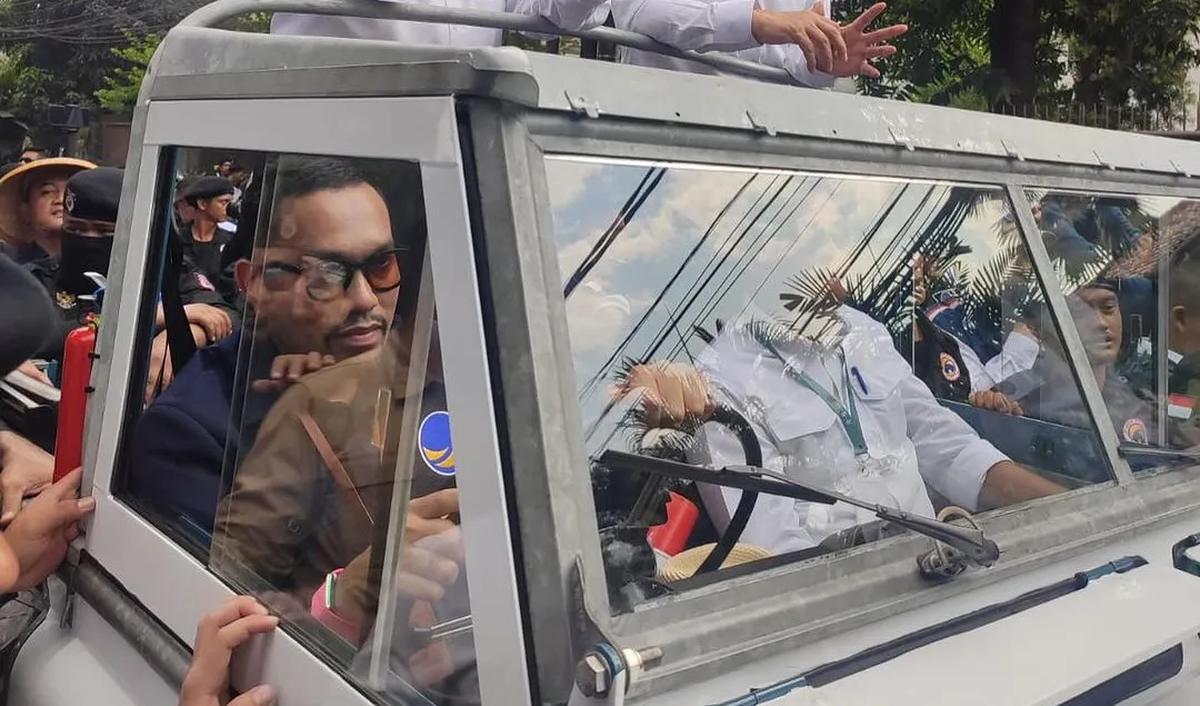 Sementara, Sahroni sendiri tidak masuk dalam jajaran Timnas AMIN. Ia mengaku ada tugas khusus untuk menggarap DKI Jakarta.<br>