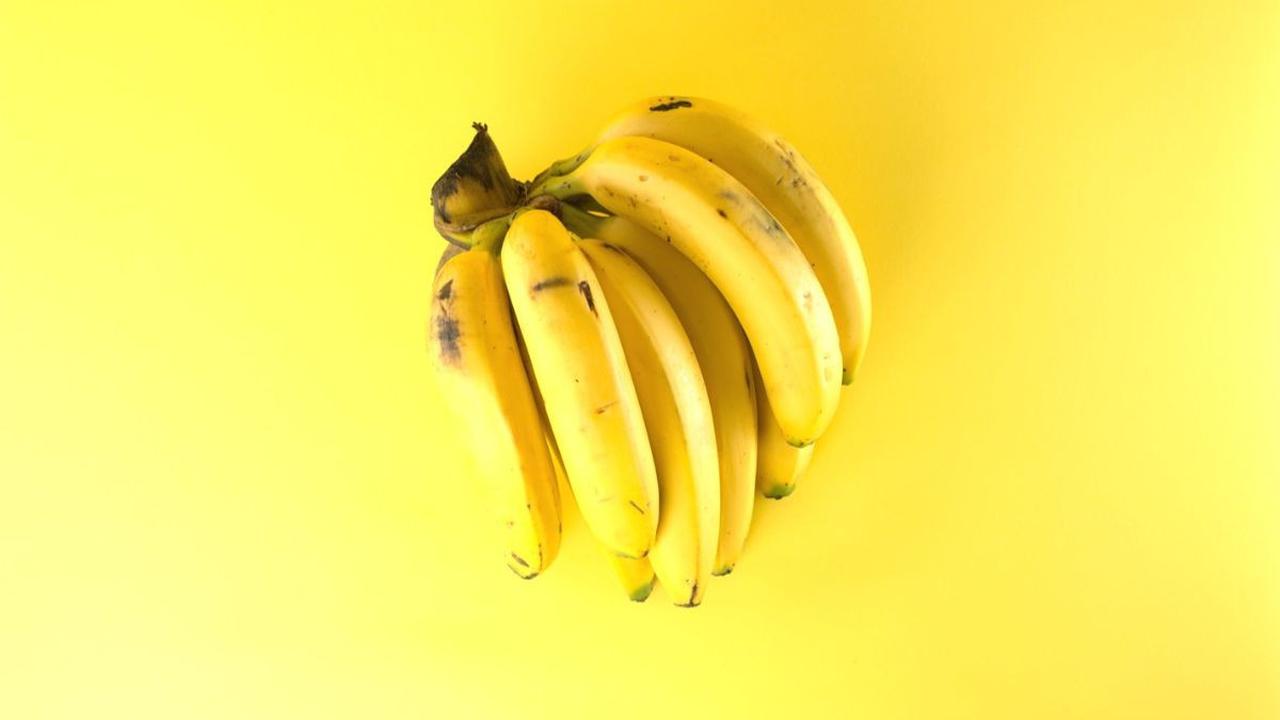 9. Buah Pisang