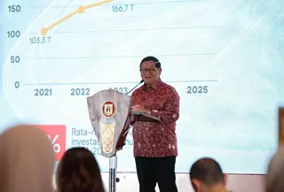 Investasi Jakarta Tembus Rp173,6 Triliun hingga Triwulan II 2026Realisasi investasi di Jakarta mencapai Rp 173,6 triliun hingga triwulan II 2026. Nilai tersebut berkontribusi 17,2 persen terhadap total investasi nasional pada periode yang sama. (Foto: Istimewa)