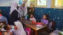 Hari pertama masuk sekolah tahun ajaran 2024-2025 di Jakarta dimulai dengan masa pengenalan lingkungan sekolah (MPLS). (merdeka.com/Arie Basuki)