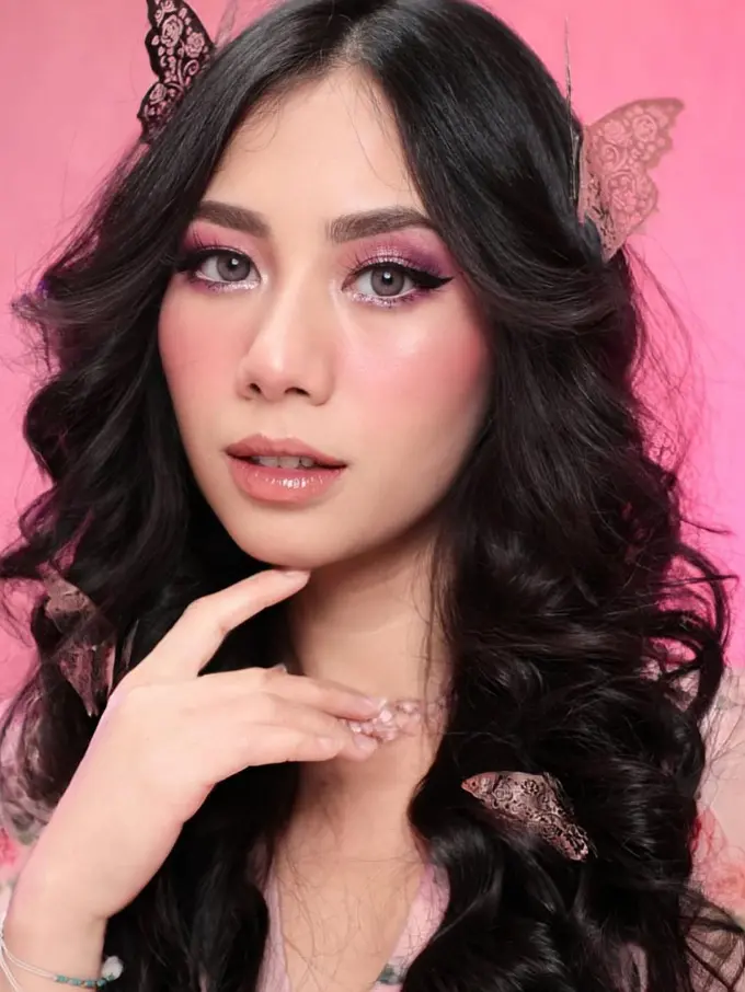 Inspirasi makeup look flawless yang bisa kamu tiru