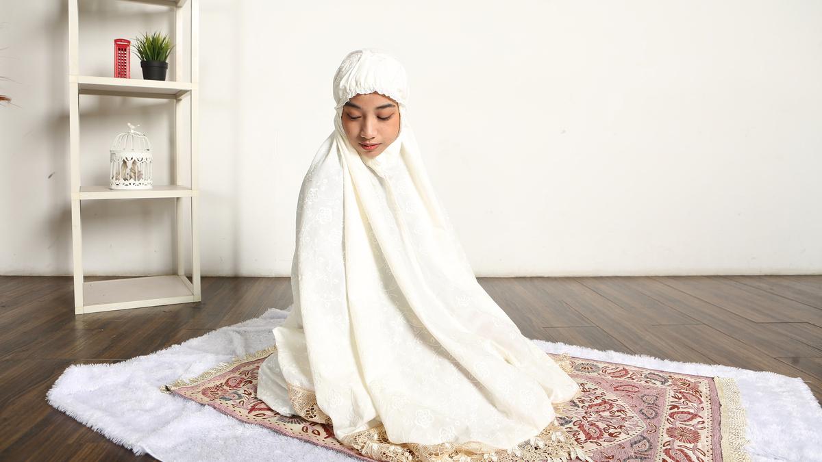 Pahami Ketentuan Mengqadha Sholat bagi Wanita saat dan setelah Haid, Muslimah Wajib Tahu!