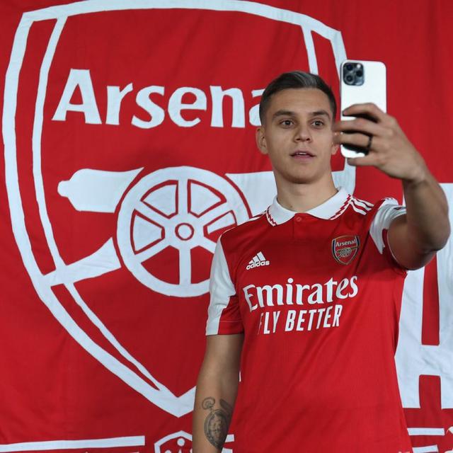 Arsenal Resmi Rekrut Leandro Trossard