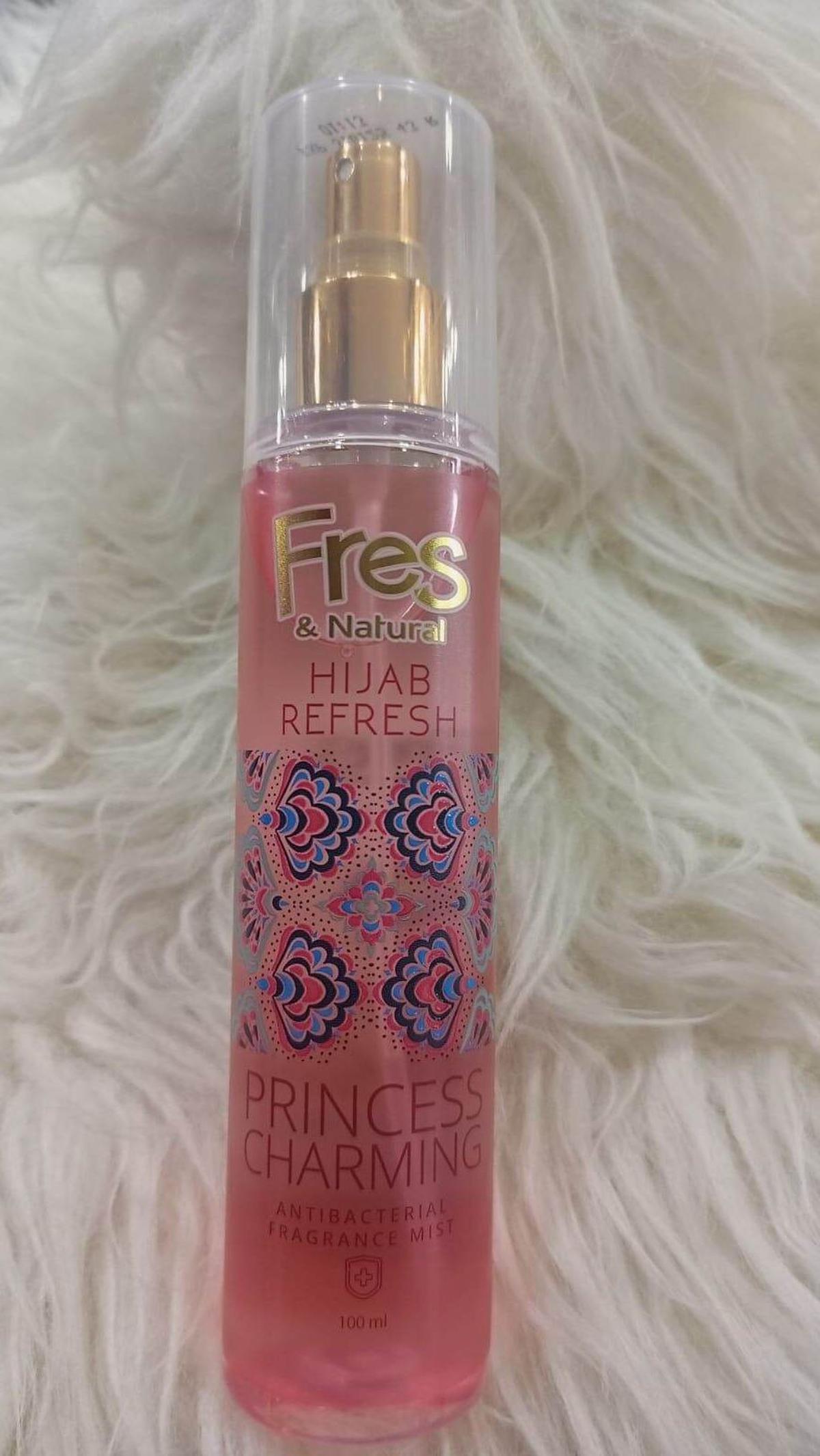 <b>Parfum Fres &amp; Natural Spray Cologne Hijab Refresh Princess Charming</b>
