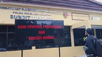 Polda Sulsel terkendala audit BPK dalam menetapkan tersangka dugaan mark up paket sembako Covid-19 untuk warga Makassar (Liputan6.com/ Eka Hakim)