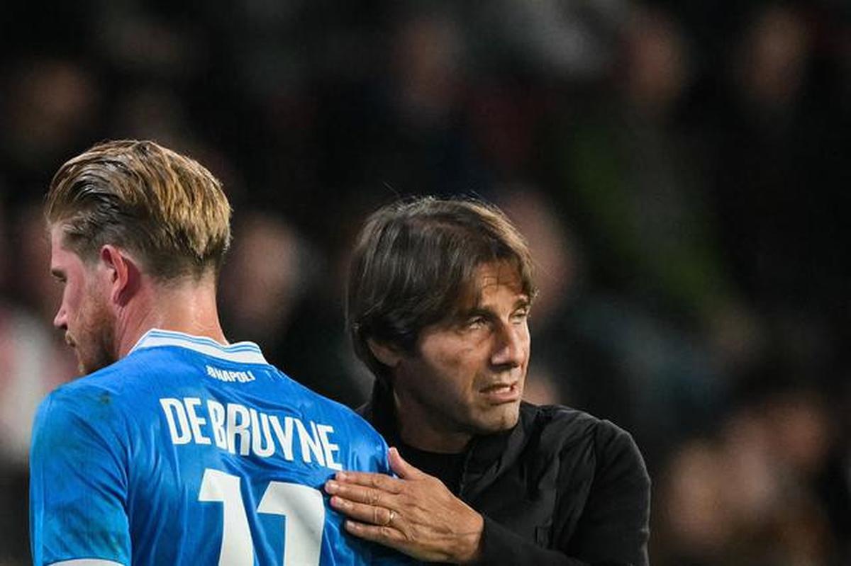 Antonio Conte Dikabarkan Tinggalkan Napoli, Kursi Timnas Italia Menanti