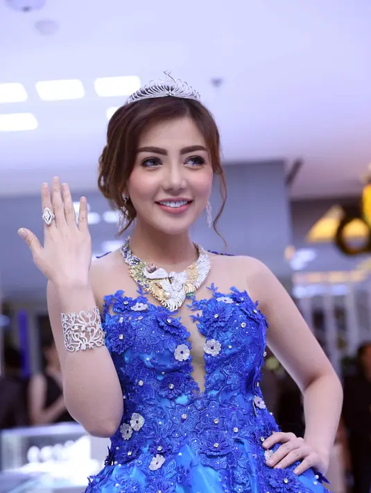 Selama ini Bella Shofie merasa masih labil dalam menentukan sebuah pilihan. (Nurwahyunan/Bintang.com)