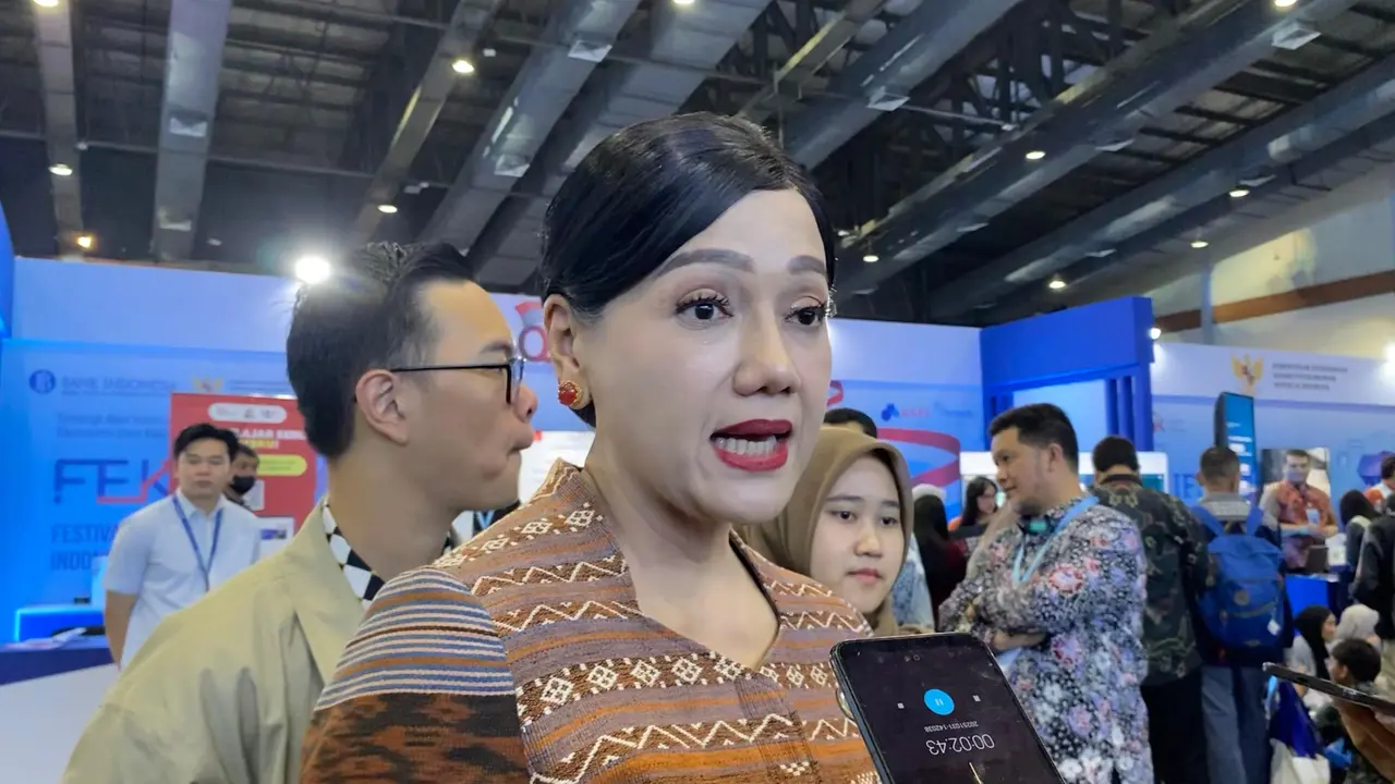 Kepala Eksekutif Pengawas Perilaku Pelaku Usaha Jasa Keuangan, Edukasi, dan Pelindungan Konsumen OJK, Friderica Widyasari Dewi