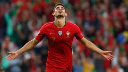 Pemain Portugal, Goncalo Guedes berselebrasi usai mencetak gol ke gawang Belanda pada pertandingan babak final Piala UEFA Nations League di Estadio do Dragao, Porto (10/6/2019). Portugal berhasil mengalahkan Belanda 1-0. (AP Photo/Armando Franca)