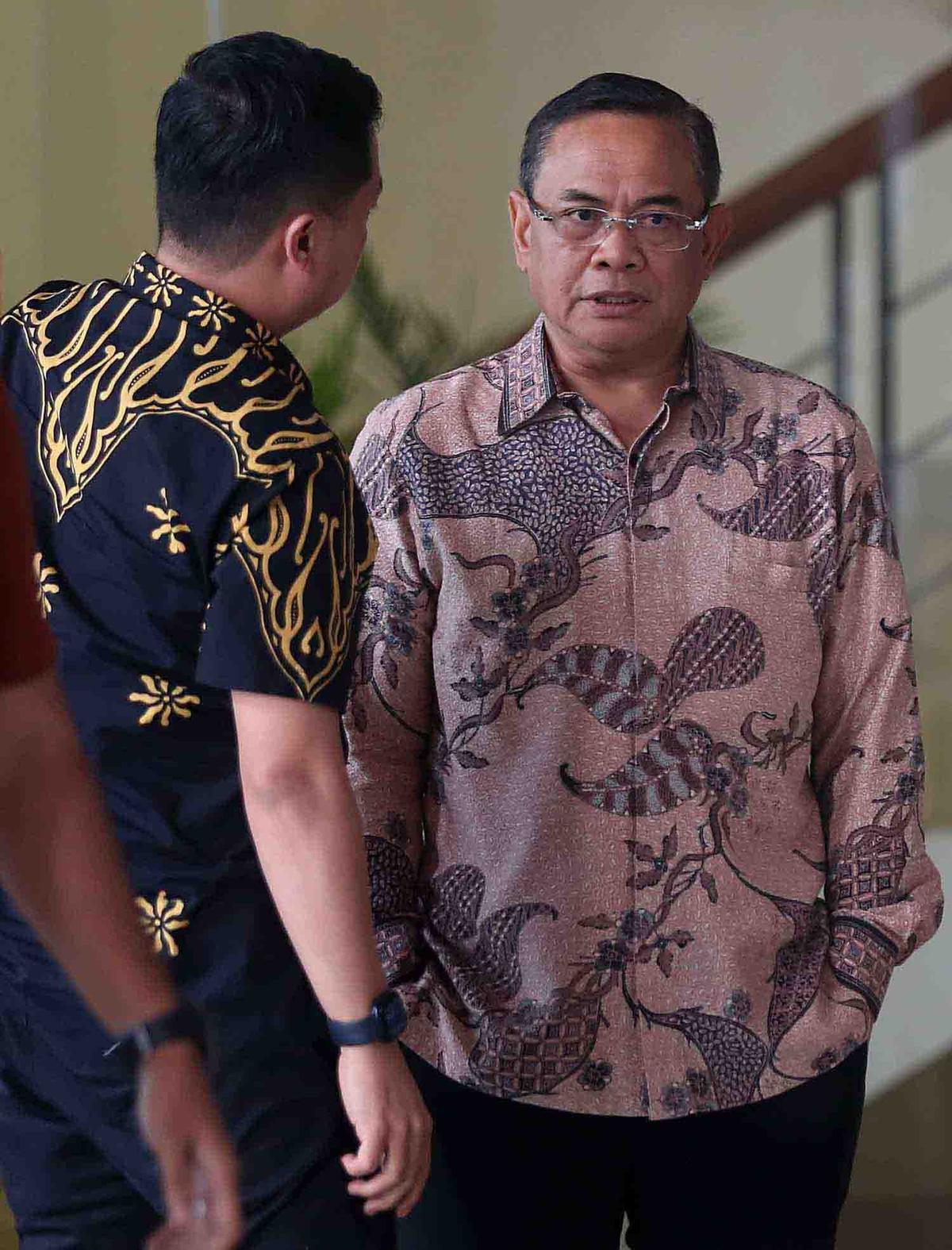 FOTO: Bupati Pati Sudewo Kembali Diperiksa KPK Terkait Dugaan Kasus Korupsi Jalur Kereta