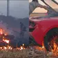 Pria Niat Bikin Konten Ini Tak Sengaja Bakar Mobil Ferrari Rp 6 Miliar (Sumber: Youtube WhistlinDiesel)