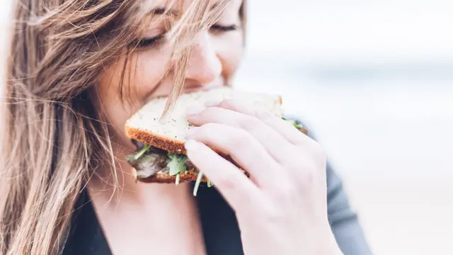 Makanan tidak baik untuk kulit/unsplash