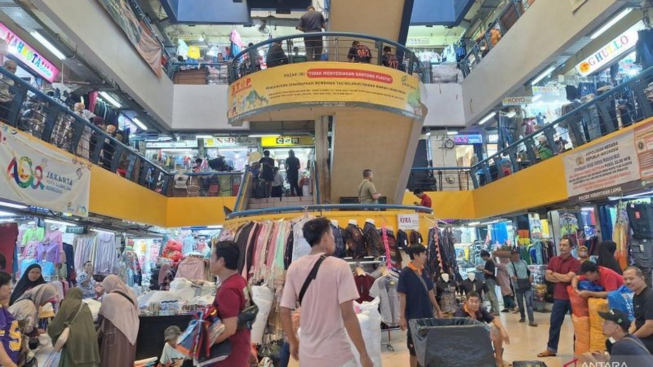 Pergeseran Pola Belanja Online di Pasar Cipulir: Pedagang Grosir Beralih ke Sistem Daring