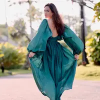Gaya Dress Elvira Devinamira yang Pancarkan Kepercayaan Diri (Instagram/@elviraelph)