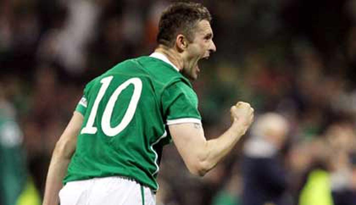 Ekspresi kegembiraan Robbie Keane setelah mencetak gol kedua Republik Irlandia ke gawang Macedonia dalam kualifikasi Euro 2012 Grup B di Aviva Stadium, Dublin, 26 Maret 2011. Irlandia unggul 2-1. AFP PHOTO / PETER MUHLY