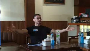 3 Gerakan Stretching untuk Redakan Pegal Akibat Duduk Lama
