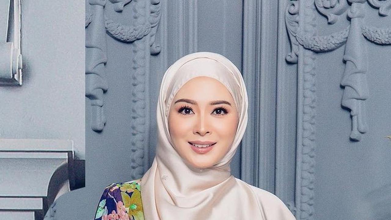 Baju Kurung Melayu Motif Batik, Bikin Tampilan Lebih Menarik<br>