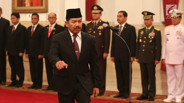 Djoko Setiadi saat dilantik Jokowi sebagai Kepala Badan Siber dan Sandi Nasional