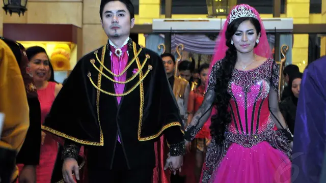[Bintang] Cinta Penelope dan suami