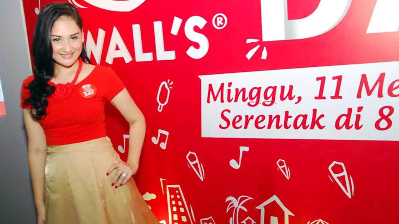 Alasan Mona Ratuliu Lakukan Operasi Lengan