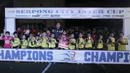 Tim Serpong City menjadi juara Cup U-8 Serpong City International Soccer Tournament di Sabnani Park, Tangerang Selatan. Minggu (4/12/2016). (Bola.com/Arief Bagus)