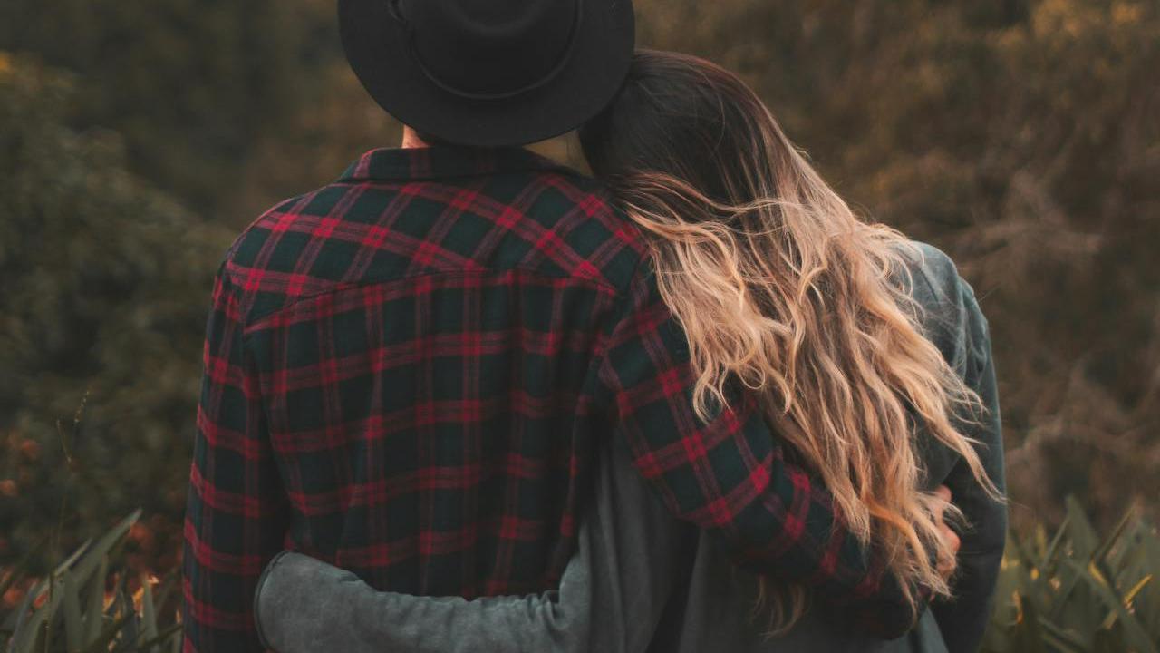 Cinta Tak Melihat Angka, Tapi Realita Tak Bisa Diabaikan