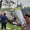 Penampakan pesawat jatuh di Lapangan Sunburst, Kecamatan Serpong, Kota Tangerang Selatan (Tangsel). (Liputan6.com/Pramita Tristiawati)