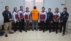 OJK Serahkan Tersangka Kasus Asuransi Jiwa Prolife ke Kejari Jaksel