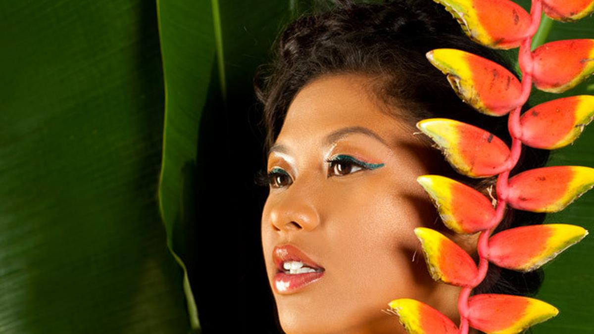 Dira Sugandi: Bird Of Paradise