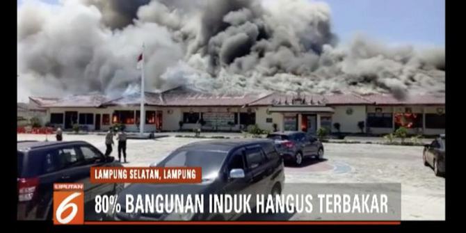 Kantor Polres Lampung Selatan Dilalap Api, 38 Tahanan Dievakuasi
