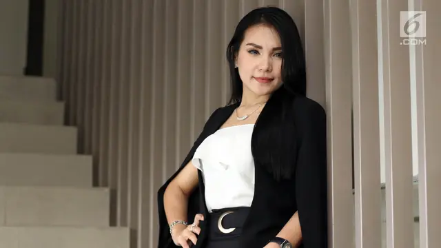Astri Ulat Bulu