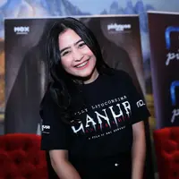 Film horor yang dibintangi oleh Prilly Latuconsina mendapatkan rekor dari MURI. Sebagai bintang film tersebut, Prilly banyak bersyukur. Sejak lima hari tayang, film itu telah ditonton oleh 1,2 juta penonton. (Nurwahyunan/Bintang.com)